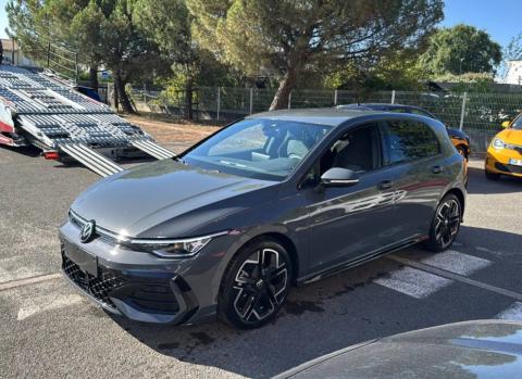 VOLKSWAGEN GOLF 8 R-LINE 