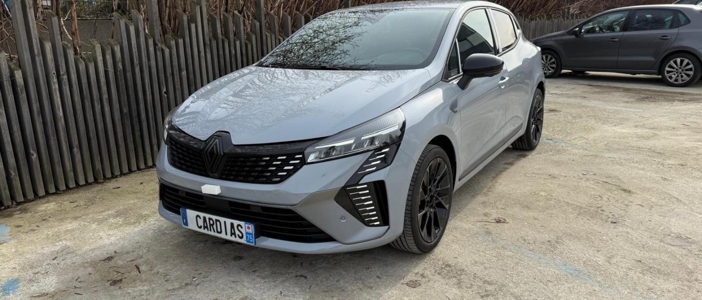 RENAULT CLIO ALPINE EXPORT ALGERIE 