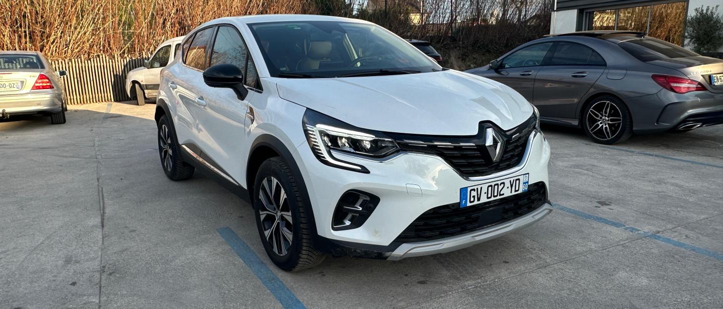 RENAULT CAPTUR  BLANC EXPORT ALGERIE 